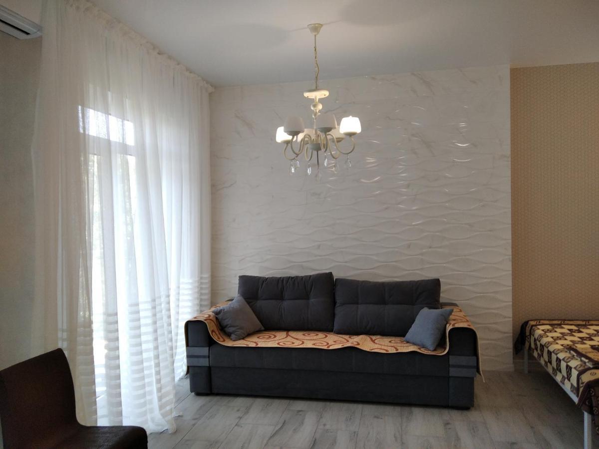 Ferienwohnung Korfu Next To The Beach And Sea Odessa Exterior foto